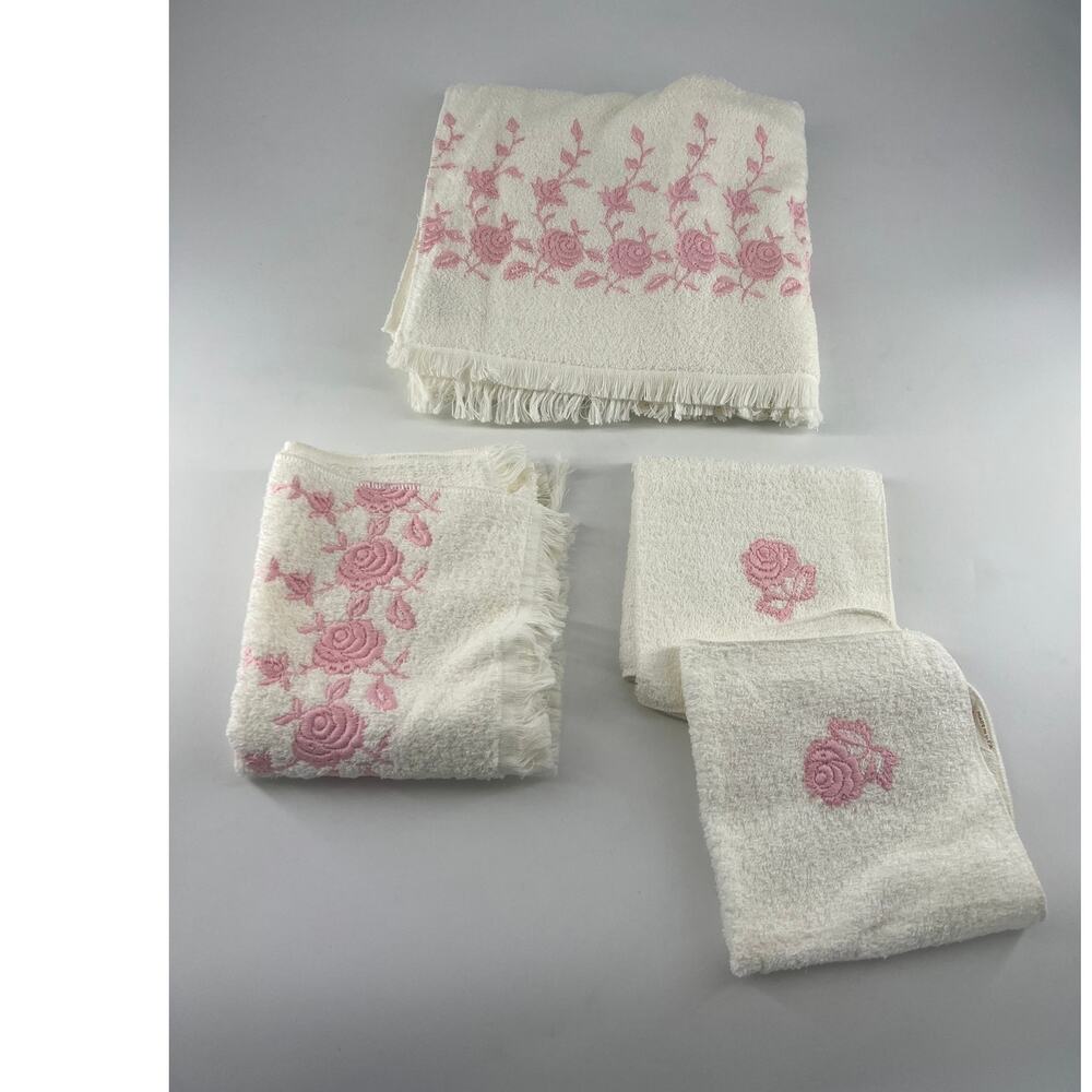 Vintage Dundee Cotton Towel Wash Cloth Hand Towel White Pink Cottagecore Granny